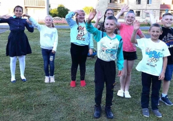 Гульнева-забау́ляльная праграма &quot;Мы в дороге с песенкой о лете&quot;