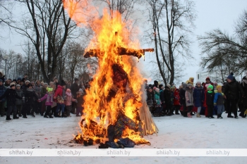 Сморгонцы провожают зиму
