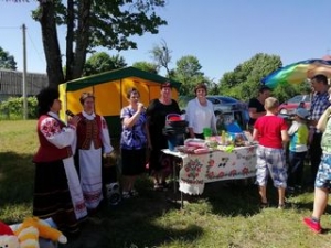 “Купальскае свята на гульні і песні багата”