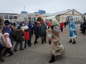 Веселые хороводы с Дедом Морозом и Снегурочкой