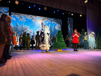 Премьера спектакля «По следам Красной Шапочки»