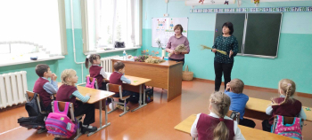 Прыгажосць сваімі рукамі: юныя жыхары Залесся асвоілі мастацтва складання букетаў з сухацветаў