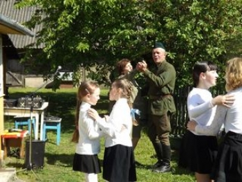 «Военная агитбригада» Лылойтинского Дома культуры