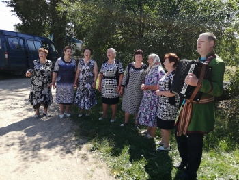 «Мы к вам приехали на час»