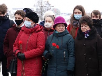 Мітынг-рэквіем “Гучыць званамі плач Хатыні…” адбыўся ў Смаргоні 20 сакавіка (+Видео)