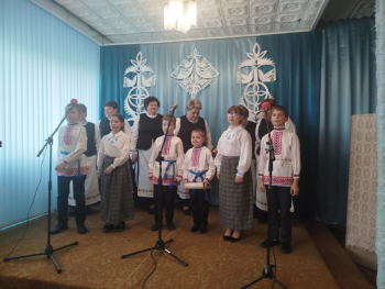 &quot;Квітней і велічна свяціся старонка любая мая&quot;