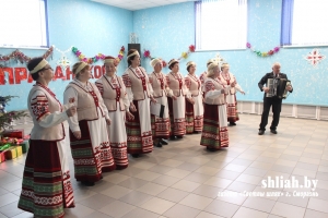 У раённым Цэнтры культуры правялі старанавагодняе свята для пажылых людзей