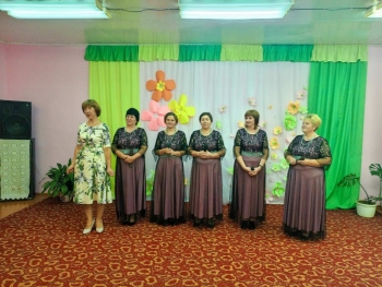 Музыкально - поздравительная программа &quot;Отмечаем папы праздник&quot;