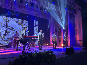 В Сморгонском районном центре культуры состоялся концерт легендарного Белорусского государственного ансамбля «Песняры»!