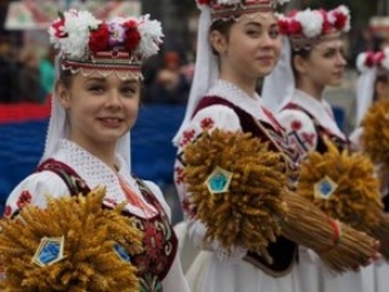 Чествование передовиков, выставки подворий, пиротехническое представление – появилась программа областных «Дожинок» в Сморгони