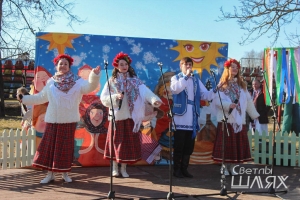 Где блины, там и мы: в Сморгони отметили Масленицу