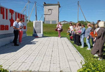 Литературно-музыкальная композиция  &quot;Героям и победителям-память на века&quot;