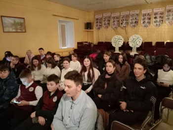 Праздничная тематическая программа приуроченная Дню единения народов Беларуси и России