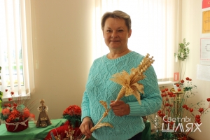 Елена Давыденкова возглавляет ансамбль народной песни «Вечарынка»