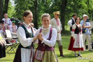 Фестываль народнай інструментальнай музыкі “Іграю, як знаю, скачу як хачу”