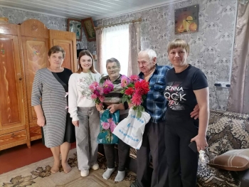 Поздравление с 80-летним юбилеем супружескую пару  Владиславу Матвеевну и Иосифа Иосифовича Подмостко!